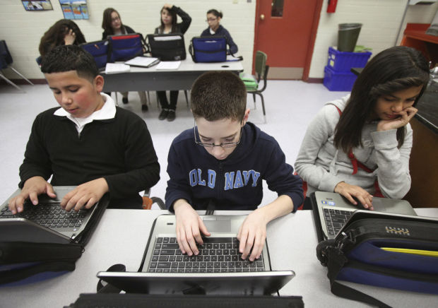 Tech firm helps district with computer lessons